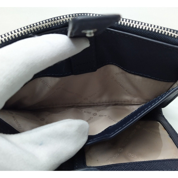 Michael Kors Blue Leather MK Printed Credit Card Wristlet Bifold Wallet - EUC - Picture 10 of 16